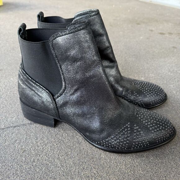 Donald J Pliner Pronto Studded Chelsea Boots Women’s Size 9.5 Designer - Picture 1 of 7